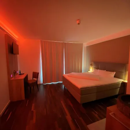 B4 Hotel 3*