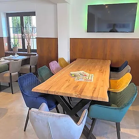 Hotel B4 3*